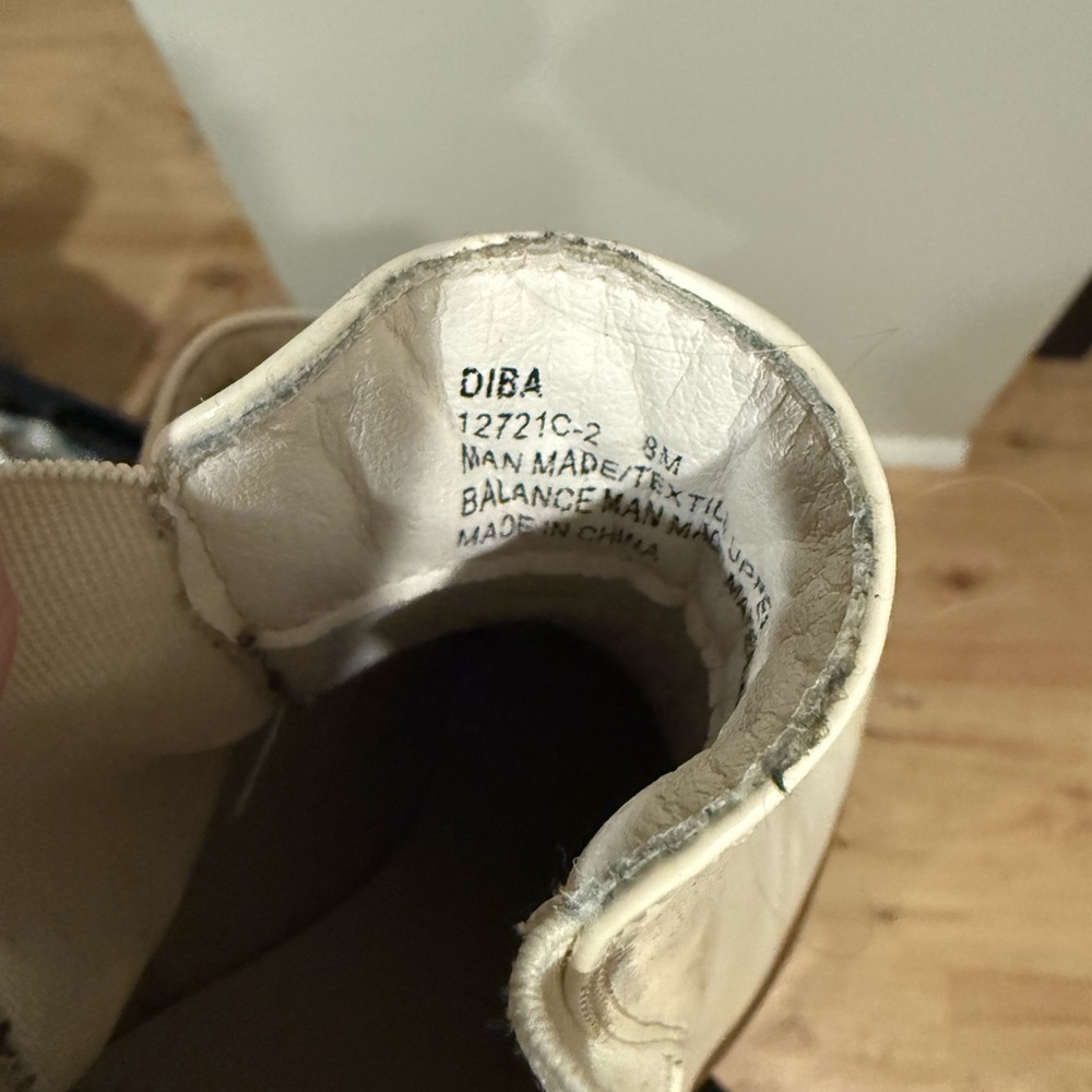 Diba Cream Heeled Chelsea Boots with Brown Sole 8M - Picture 5 of 5